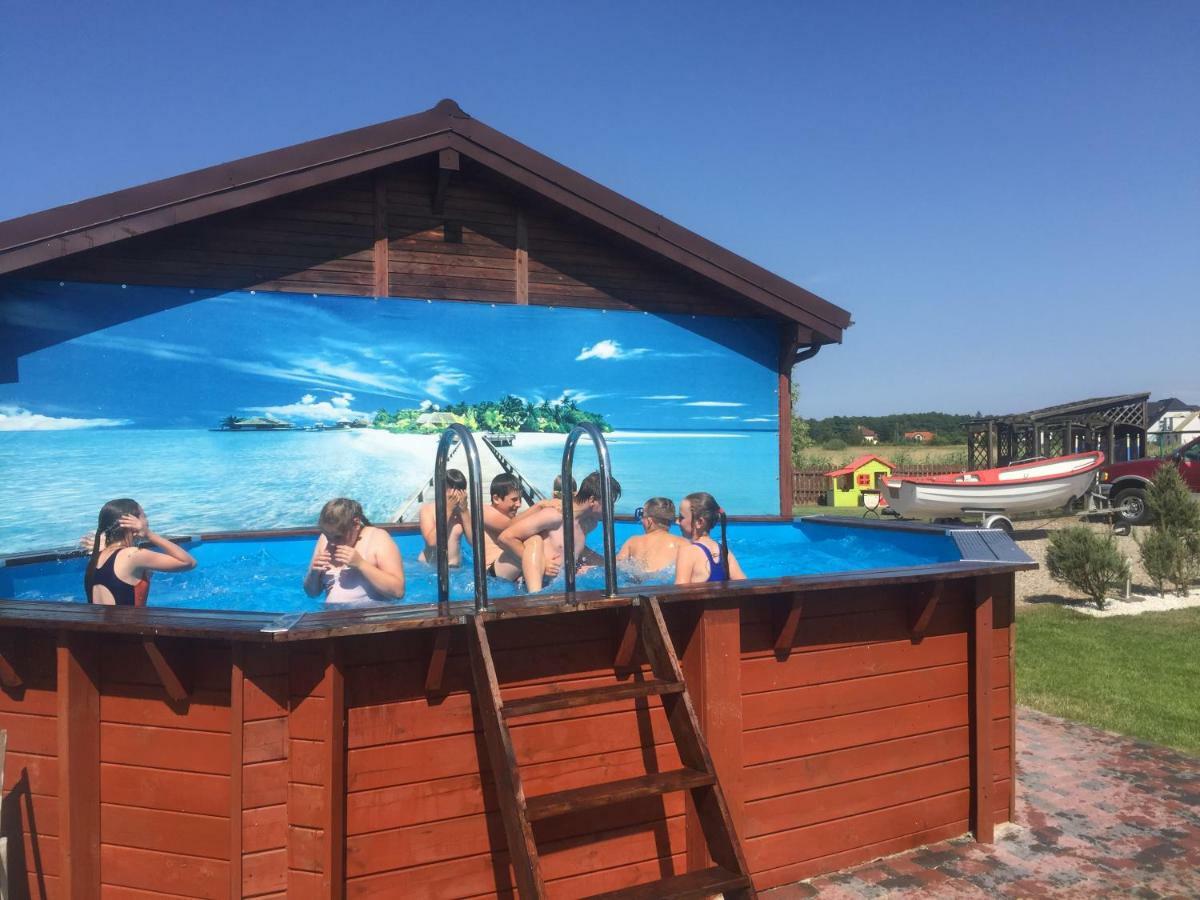 Sloneczny Dom Pokoje I Apartament Na Wynajem Leba Exteriér fotografie