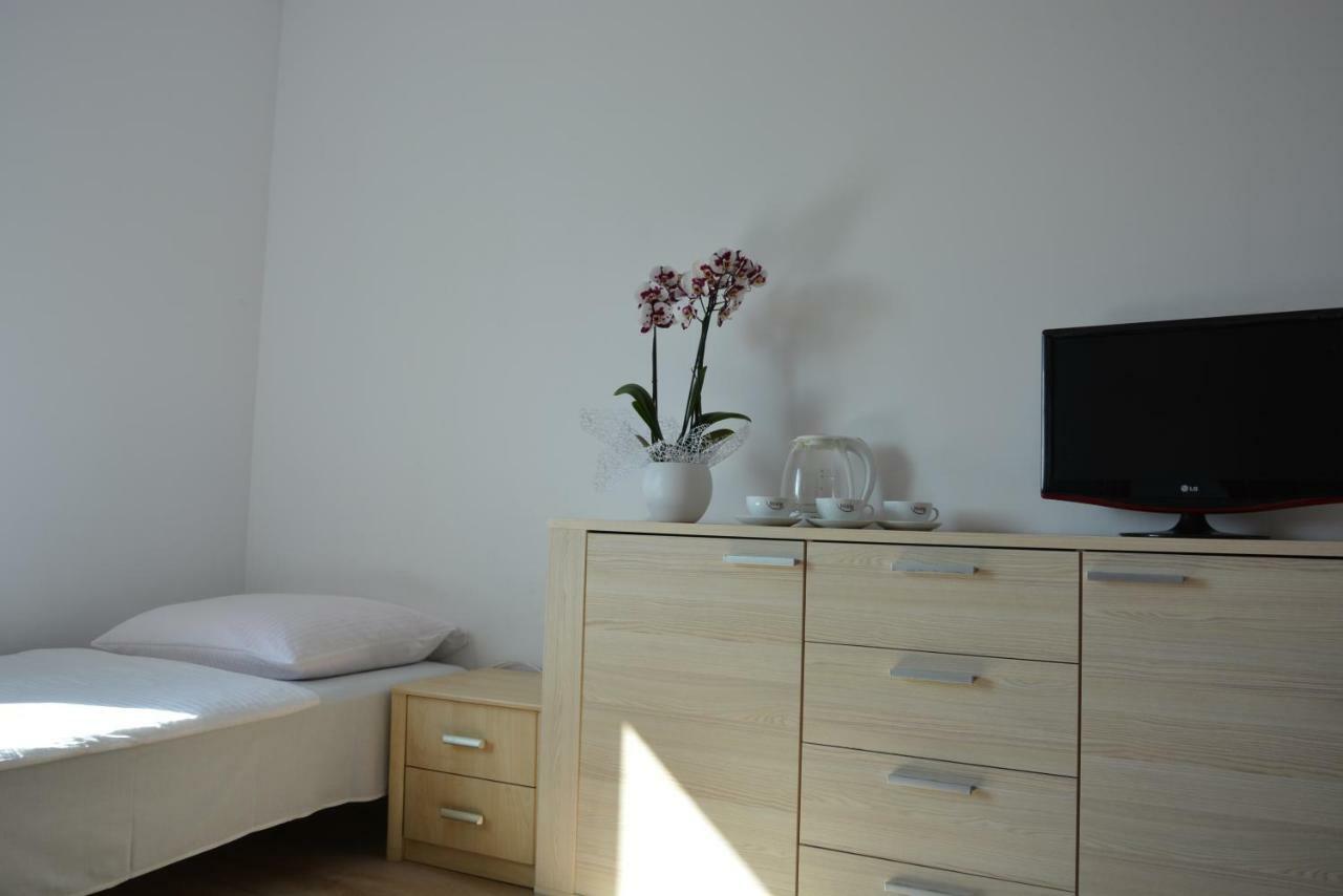 Sloneczny Dom Pokoje I Apartament Na Wynajem Leba Exteriér fotografie