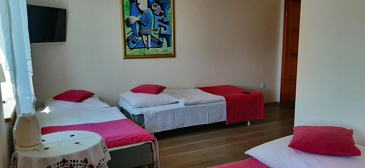 Sloneczny Dom Pokoje I Apartament Na Wynajem Leba Exteriér fotografie