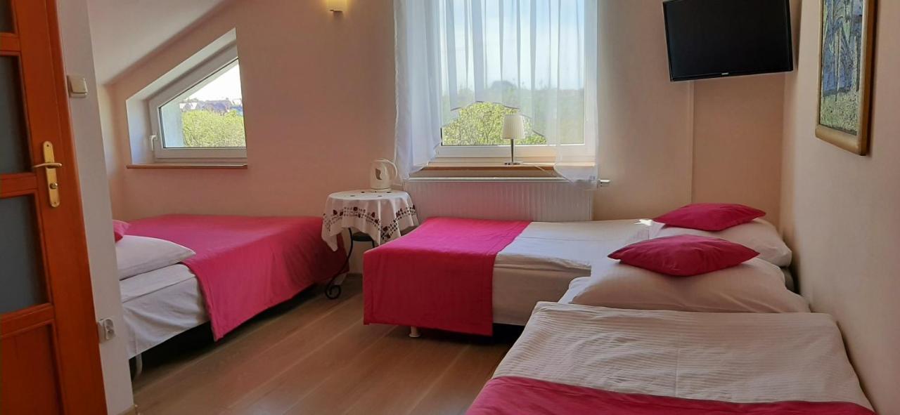 Sloneczny Dom Pokoje I Apartament Na Wynajem Leba Exteriér fotografie
