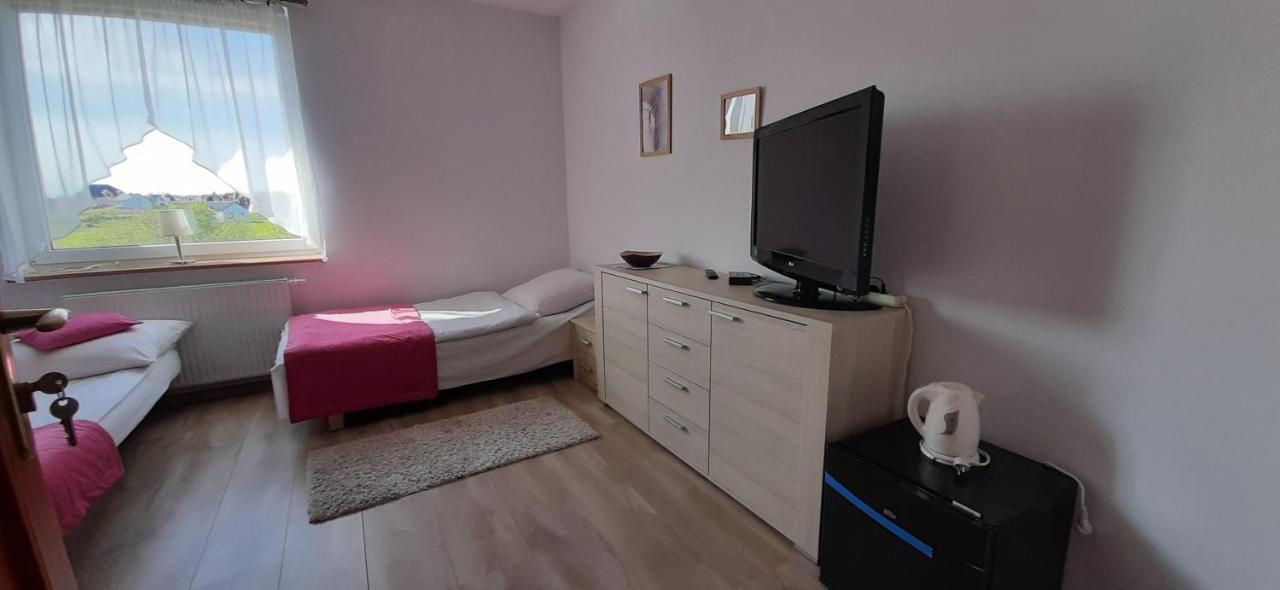 Sloneczny Dom Pokoje I Apartament Na Wynajem Leba Exteriér fotografie