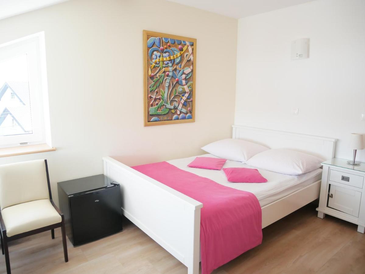 Sloneczny Dom Pokoje I Apartament Na Wynajem Leba Exteriér fotografie