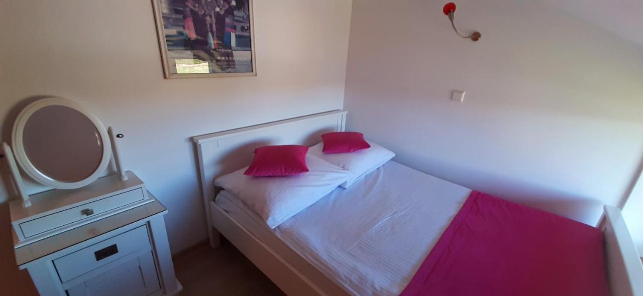 Sloneczny Dom Pokoje I Apartament Na Wynajem Leba Exteriér fotografie