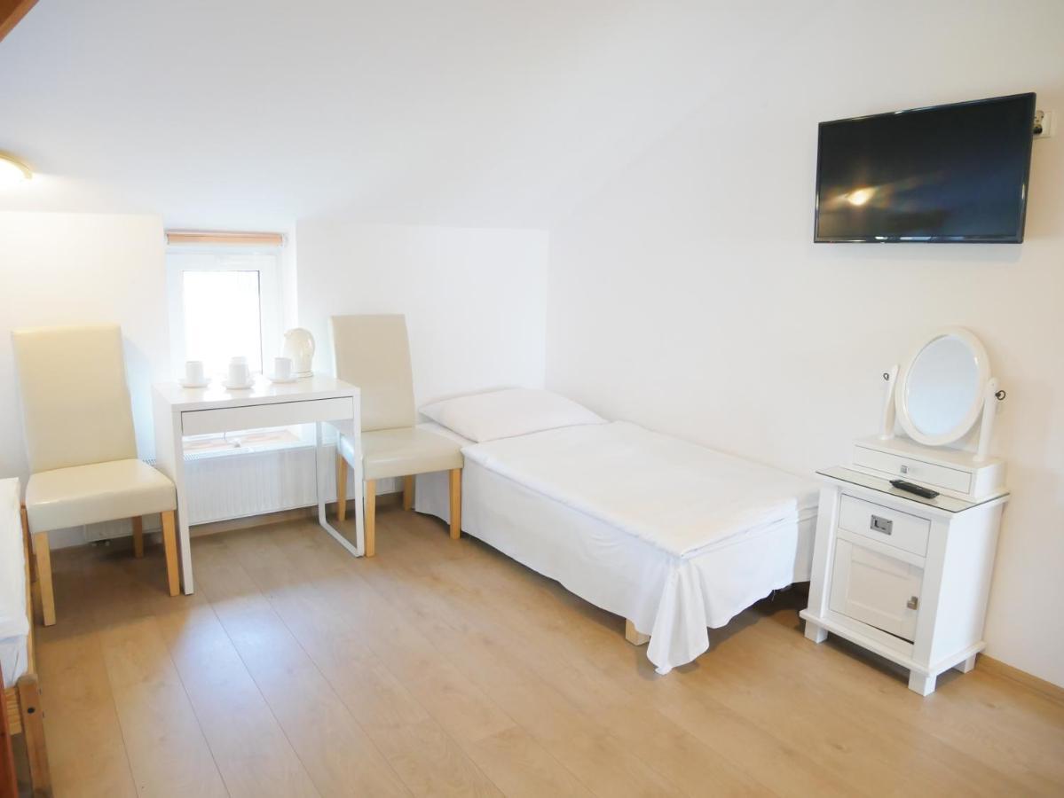 Sloneczny Dom Pokoje I Apartament Na Wynajem Leba Exteriér fotografie